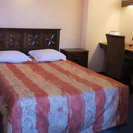 Olemps Hotel Les Peyrieres מראה חיצוני תמונה