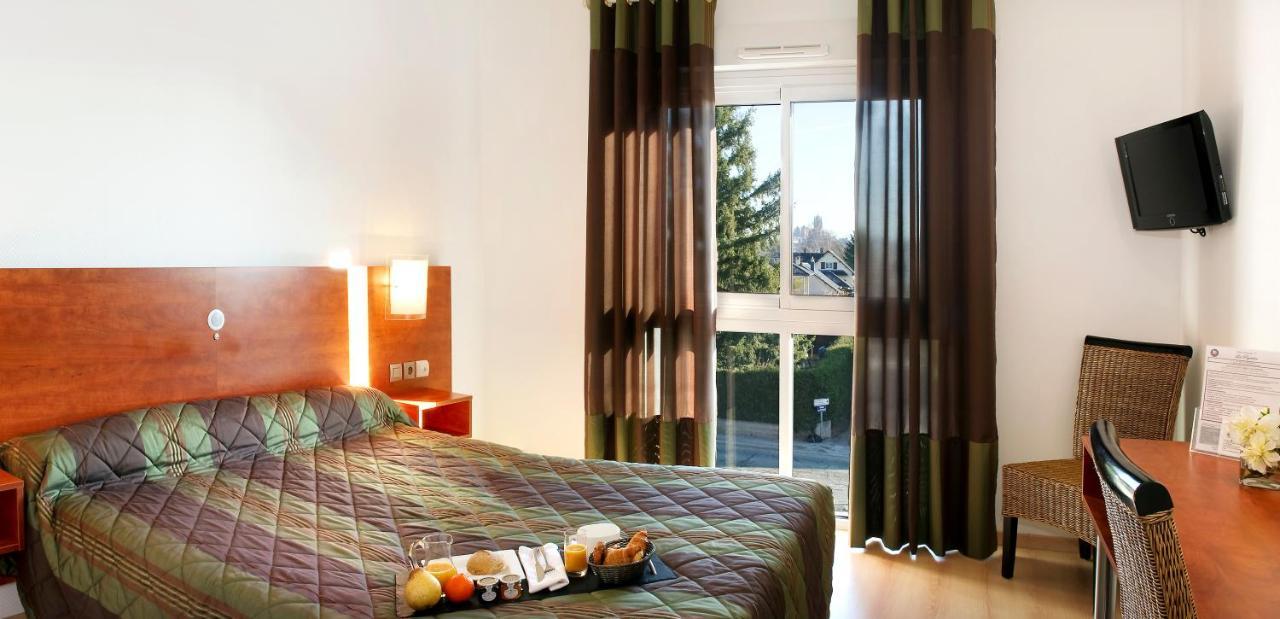 Olemps Hotel Les Peyrieres מראה חיצוני תמונה