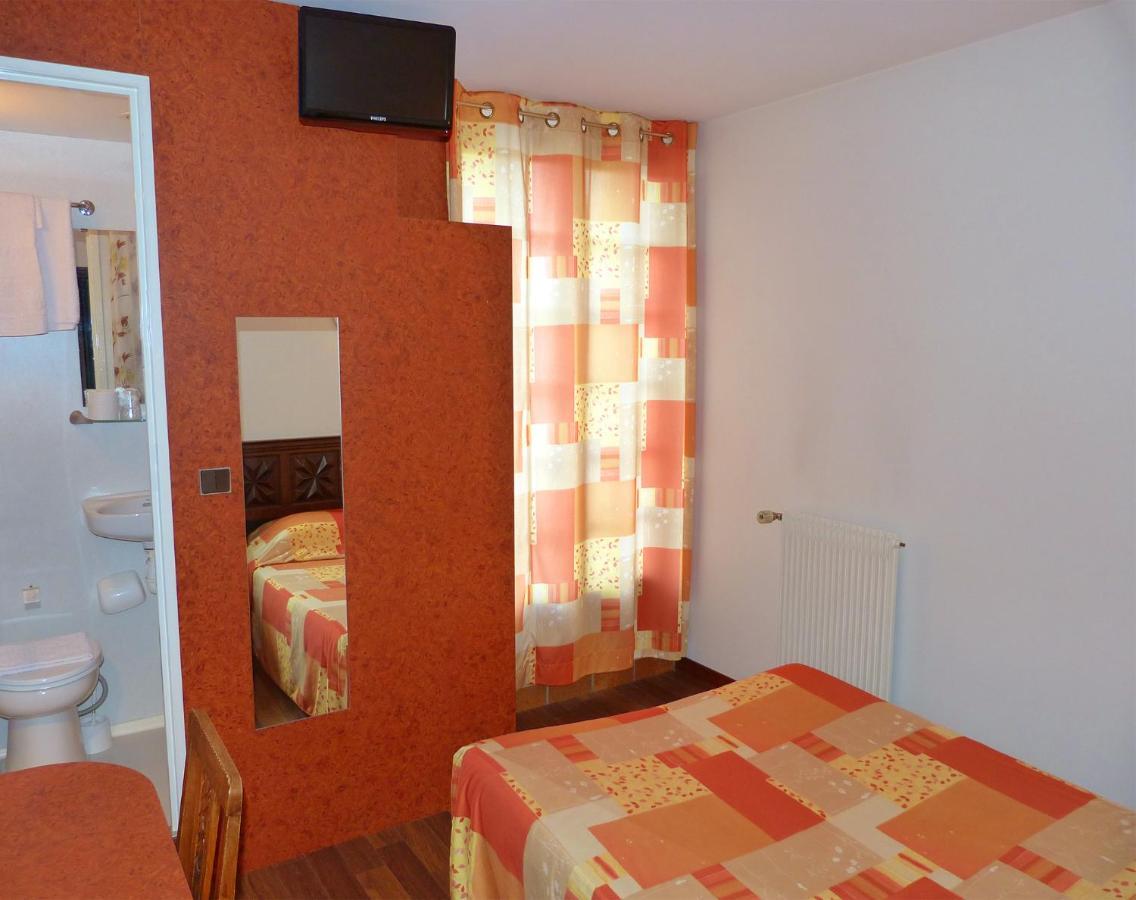 Olemps Hotel Les Peyrieres מראה חיצוני תמונה