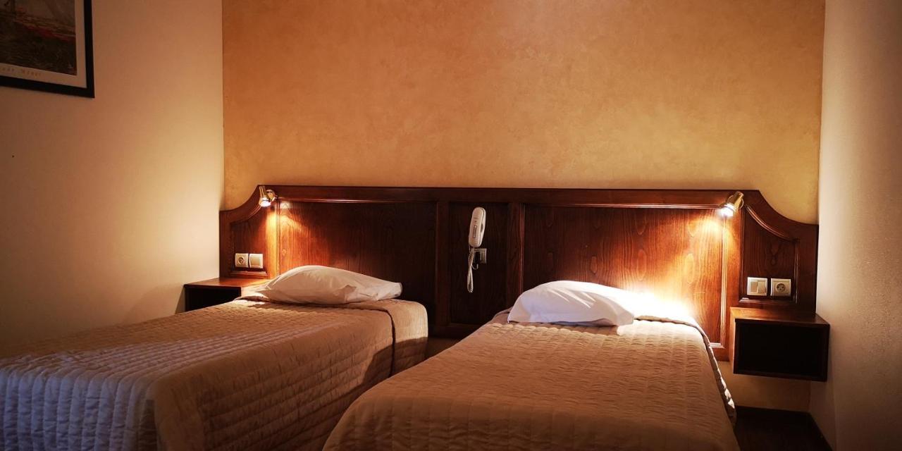 Olemps Hotel Les Peyrieres מראה חיצוני תמונה
